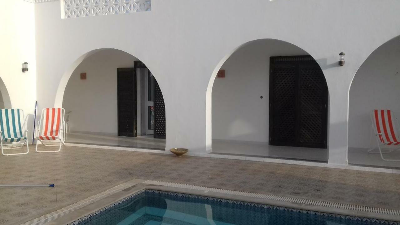 Dar Mamina Bed & Breakfast Sidi ash Shammakh ภายนอก รูปภาพ
